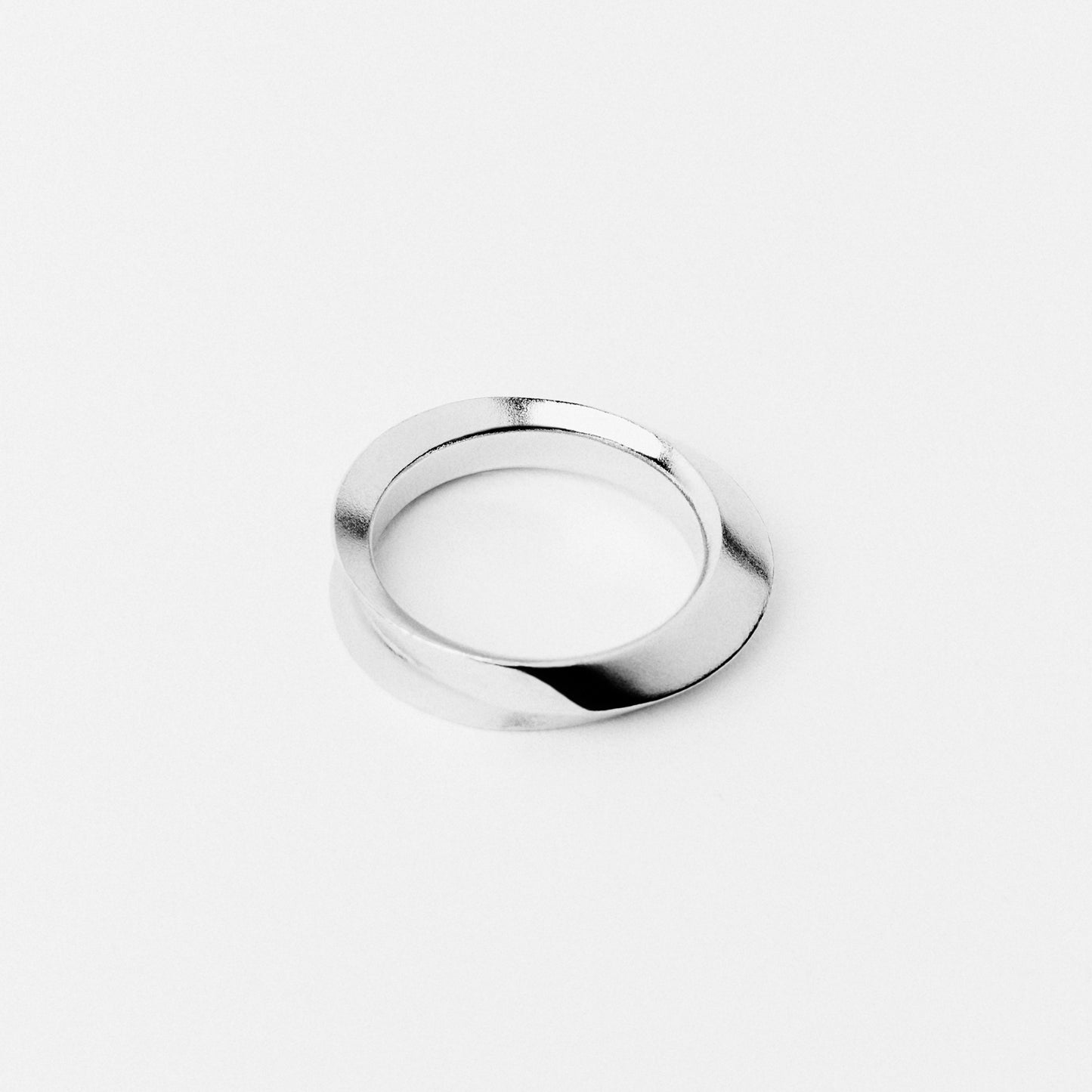 ARROW RING - inside/out