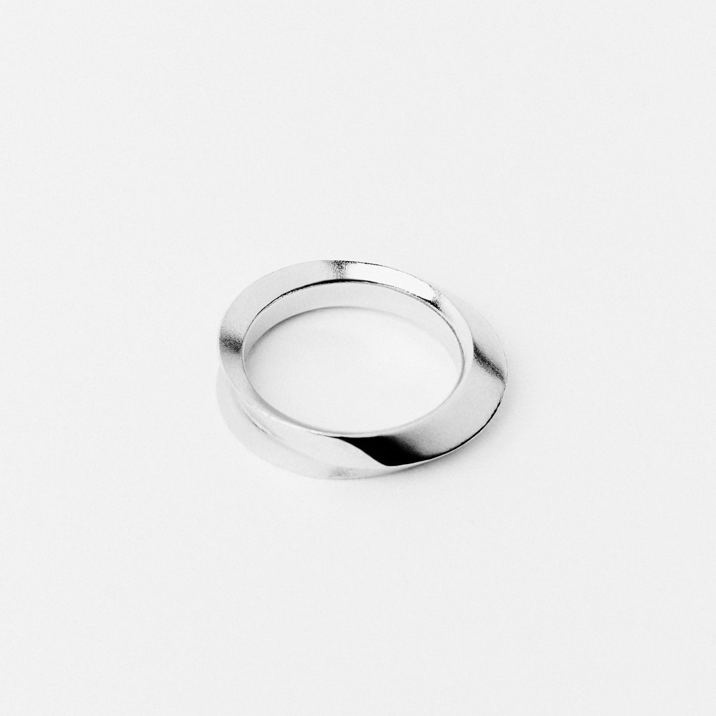 ARROW RING - inside/out